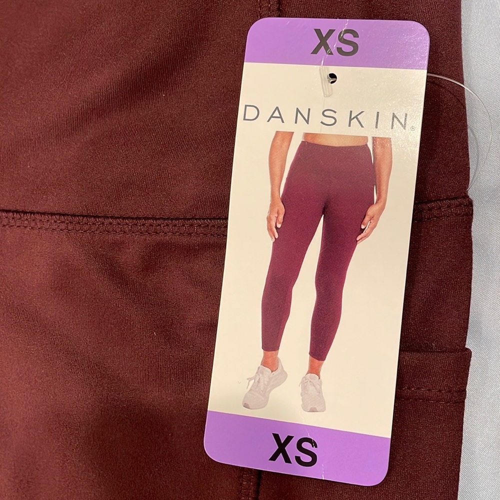 Danskin Woman’s Legging/Black Cherry color/XS